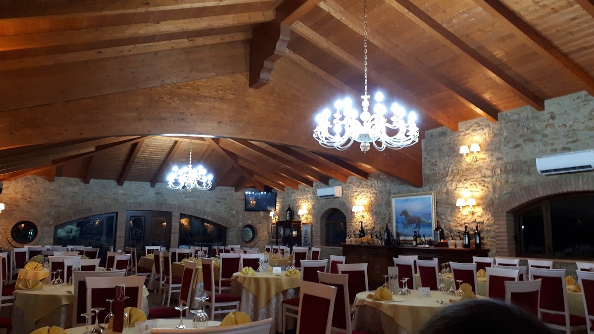 Ristorante Pizzeria Il Cavallino Dal 1977